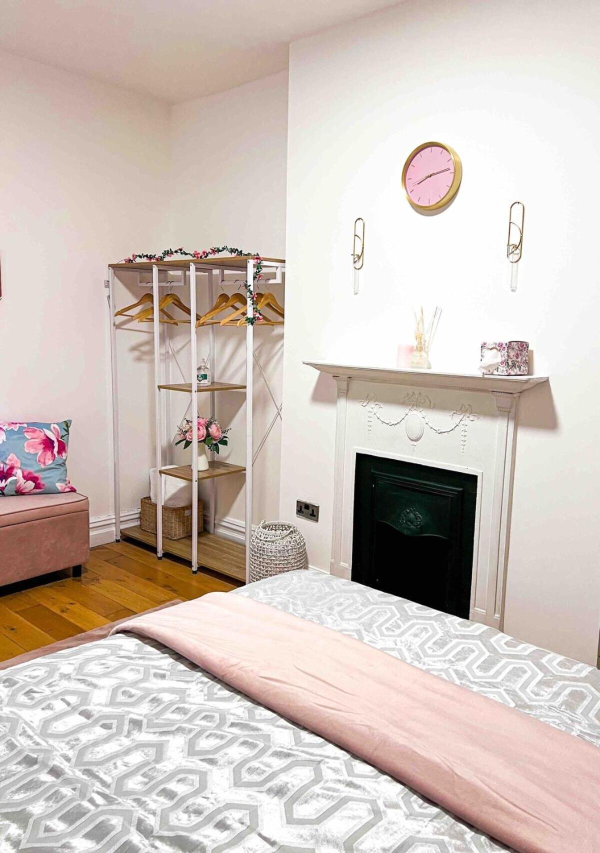 Zozy Happy Land Hotel London Luaran gambar